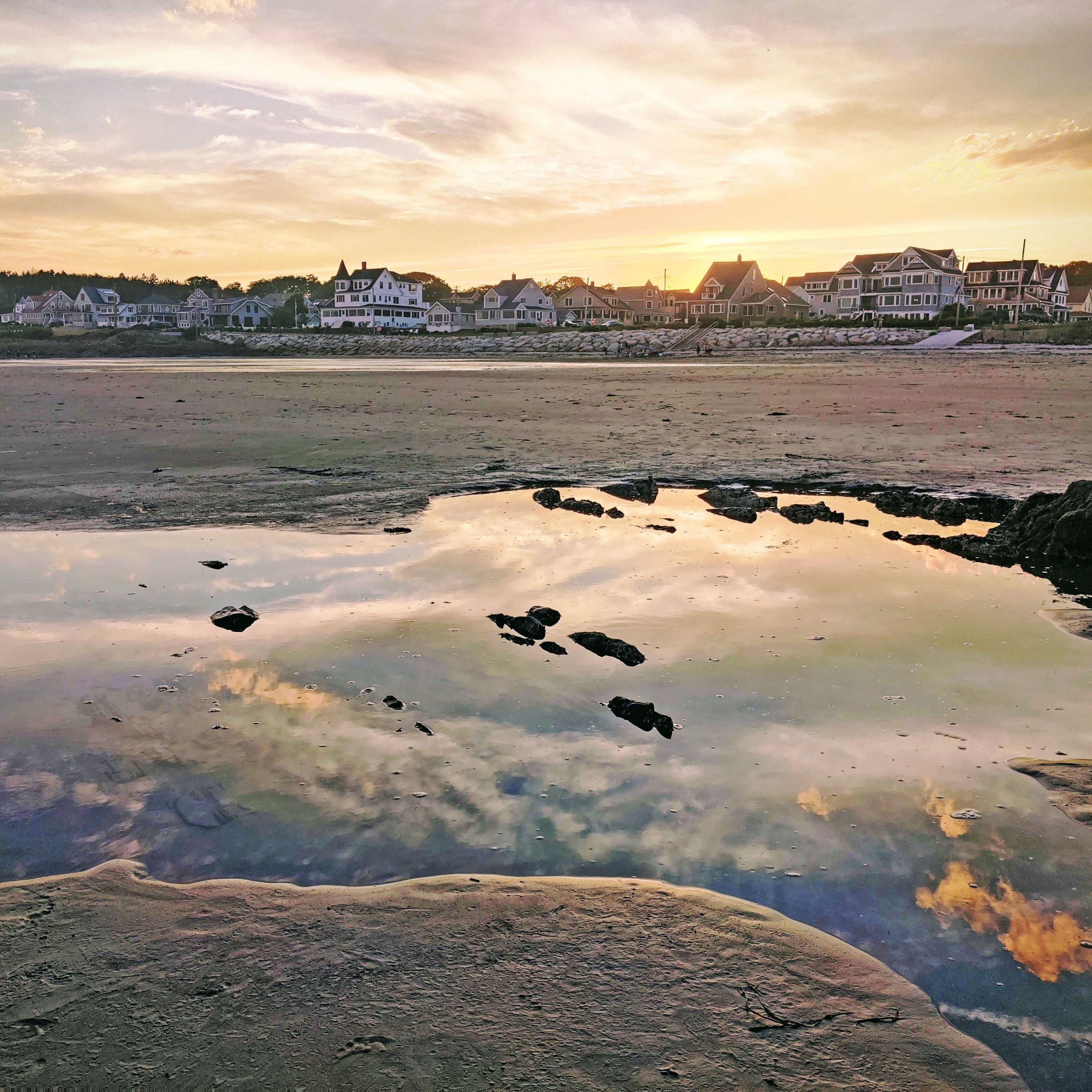 another tide pool on higgins beach, this time looking towards the shore